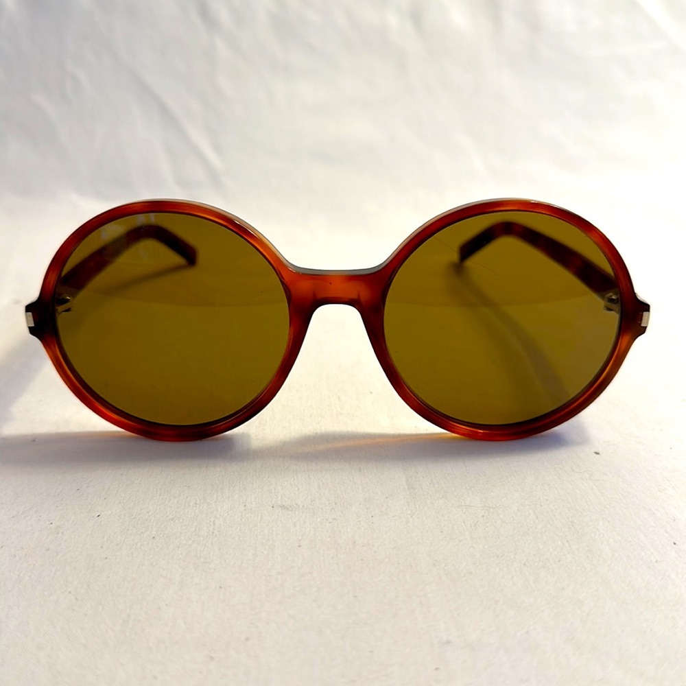 Yves St. Laurent Women’s Sunglasses New w/out box